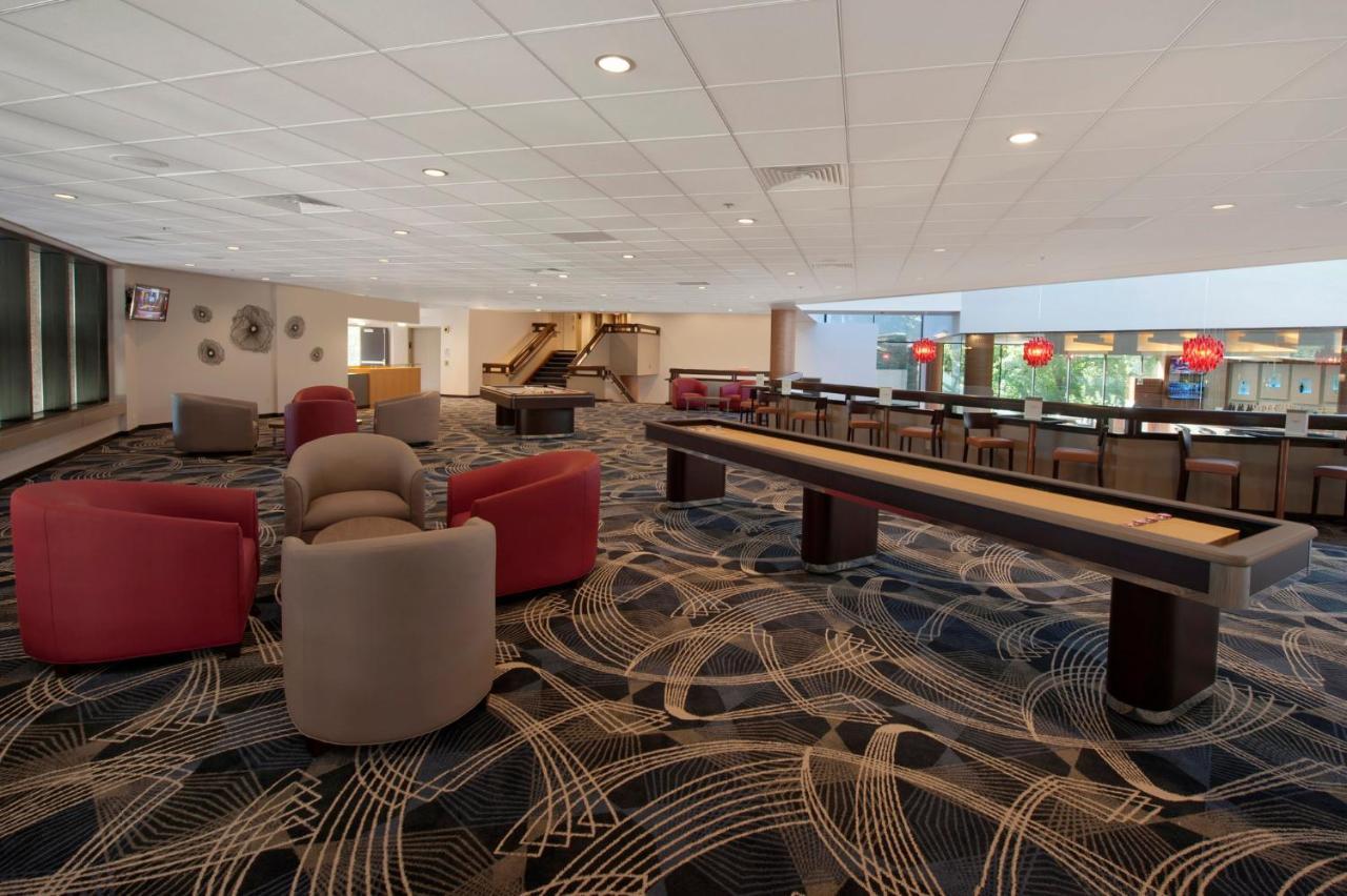 Crowne Plaza Princeton - Conference Center By Ihg Bagian luar foto