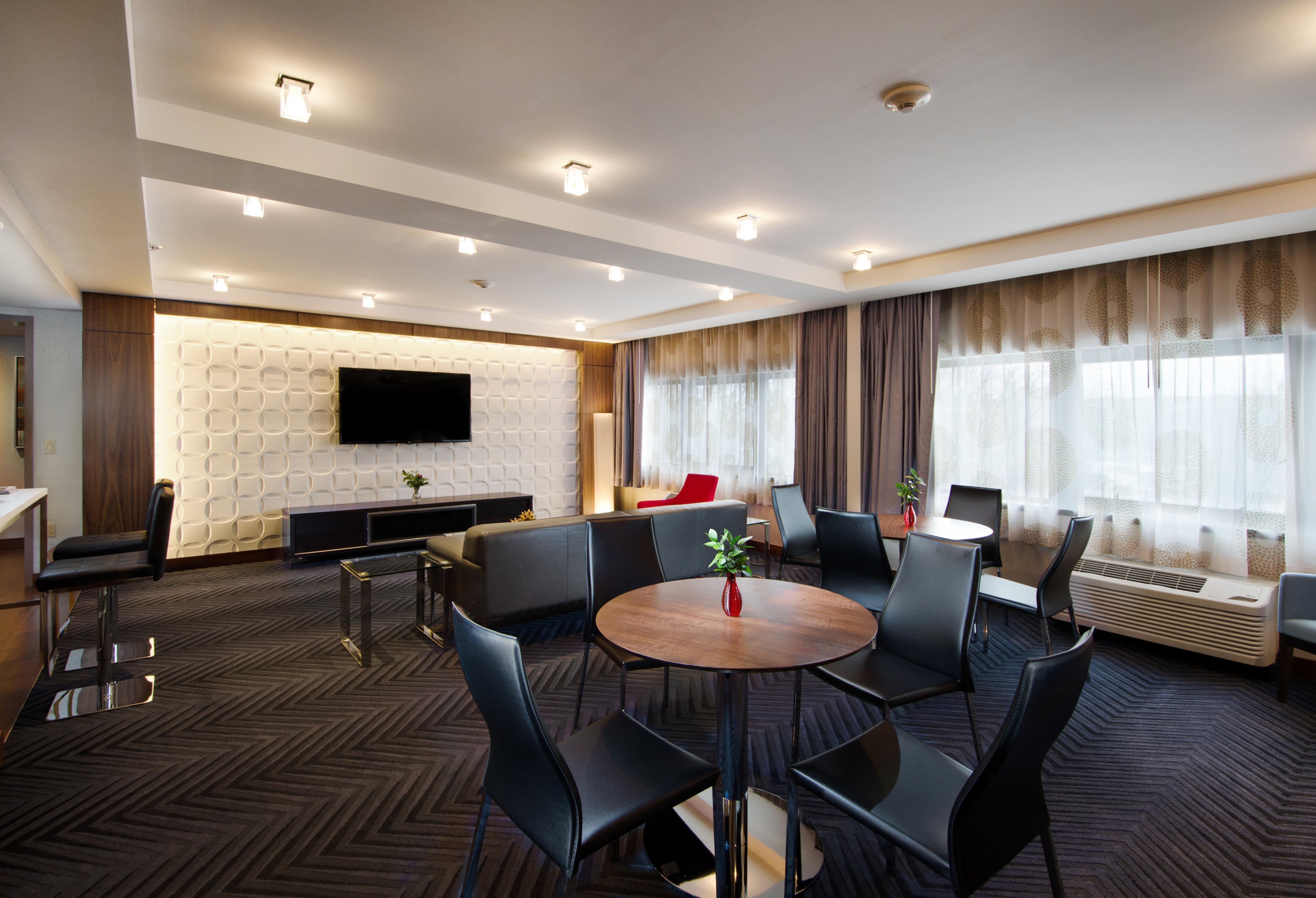 Crowne Plaza Princeton - Conference Center By Ihg Bagian luar foto