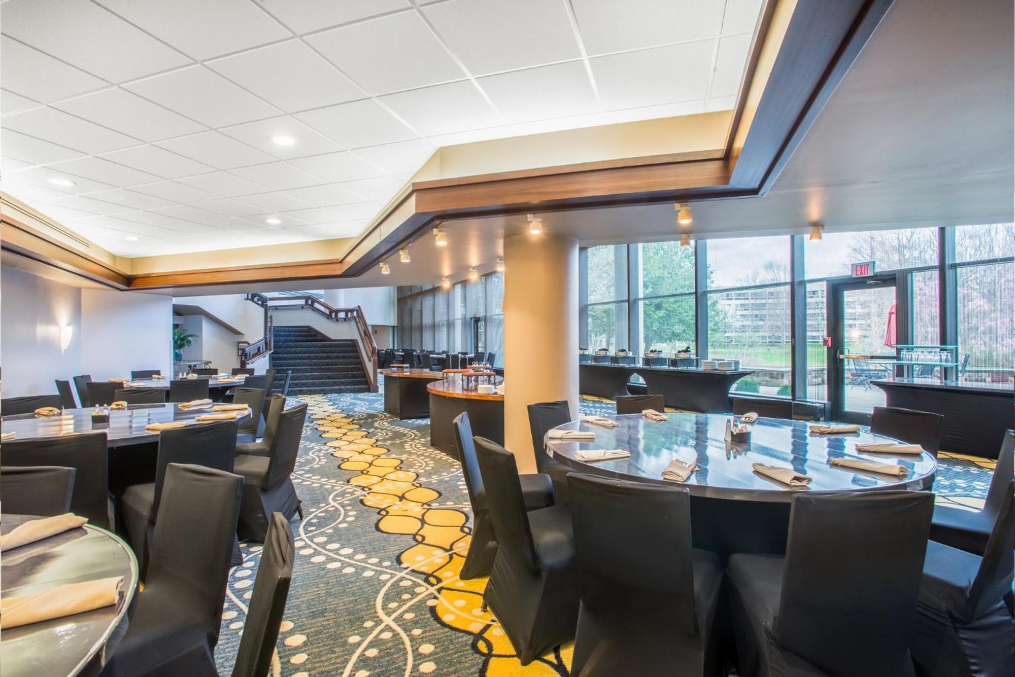Crowne Plaza Princeton - Conference Center By Ihg Bagian luar foto