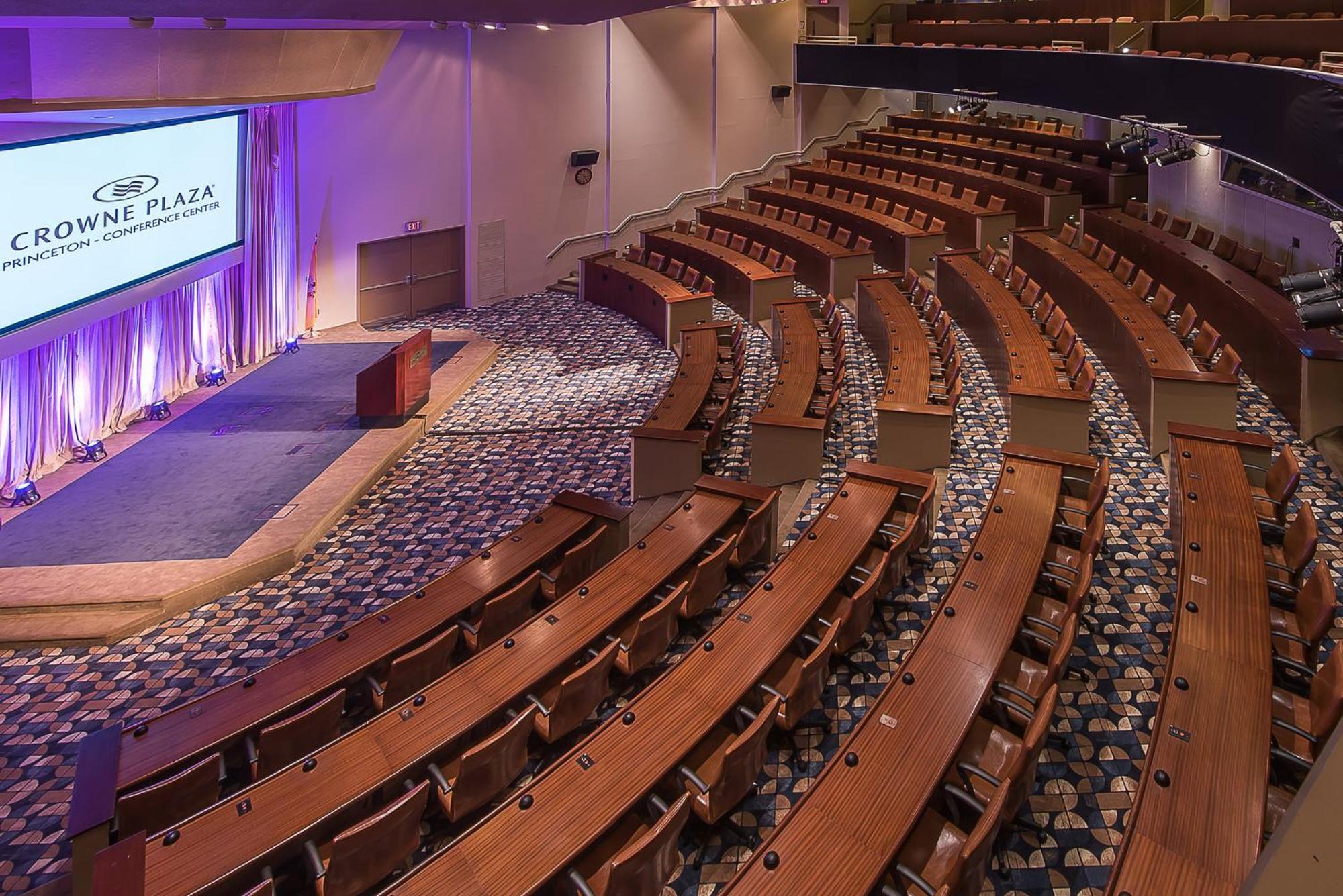 Crowne Plaza Princeton - Conference Center By Ihg Bagian luar foto