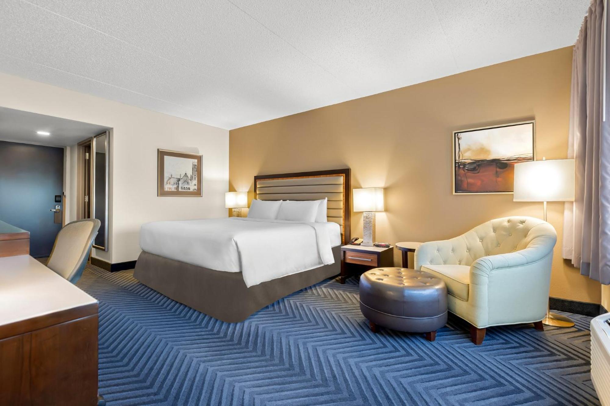 Crowne Plaza Princeton - Conference Center By Ihg Bagian luar foto